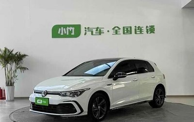 Volkswagen Golf VIII, 2022 год, 1 990 000 рублей, 1 фотография