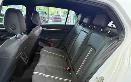 Volkswagen Golf VIII, 2022 год, 1 990 000 рублей, 15 фотография