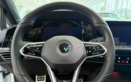 Volkswagen Golf VIII, 2022 год, 1 990 000 рублей, 11 фотография