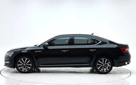 Skoda Superb III рестайлинг, 2023 год, 1 590 888 рублей, 5 фотография