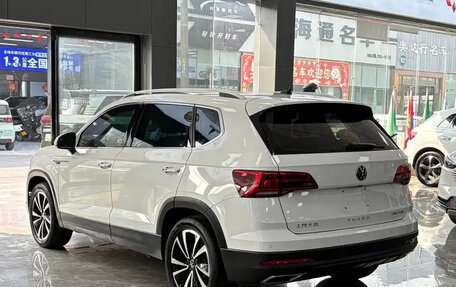 Volkswagen Tharu, 2022 год, 1 760 000 рублей, 2 фотография