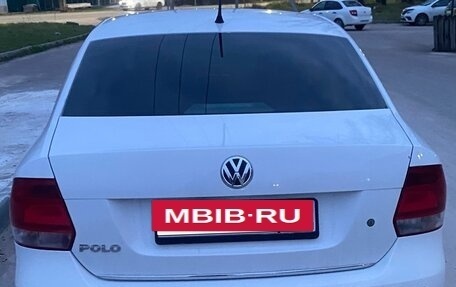 Volkswagen Polo VI (EU Market), 2012 год, 715 000 рублей, 2 фотография