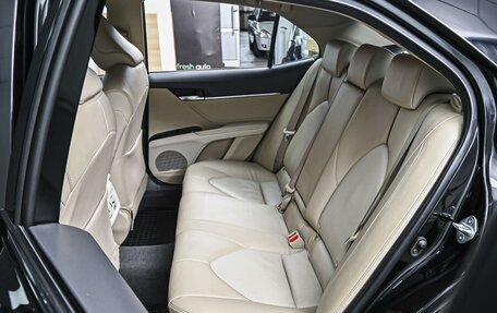 Toyota Camry, 2018 год, 2 769 000 рублей, 9 фотография