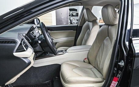 Toyota Camry, 2018 год, 2 769 000 рублей, 10 фотография