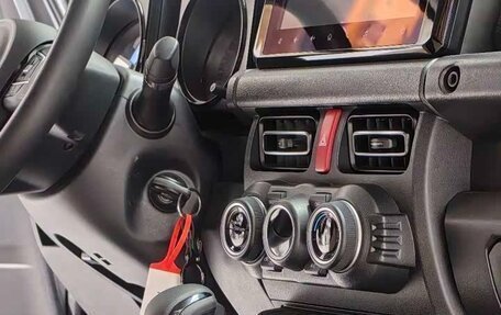 Suzuki Jimny, 2025 год, 3 250 000 рублей, 16 фотография
