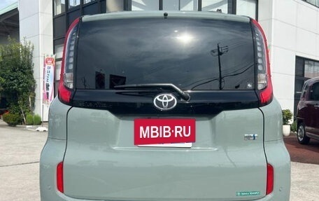Toyota Sienta, 2023 год, 1 360 000 рублей, 5 фотография