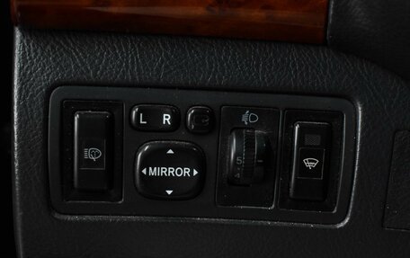 Toyota Avensis III рестайлинг, 2003 год, 649 000 рублей, 14 фотография