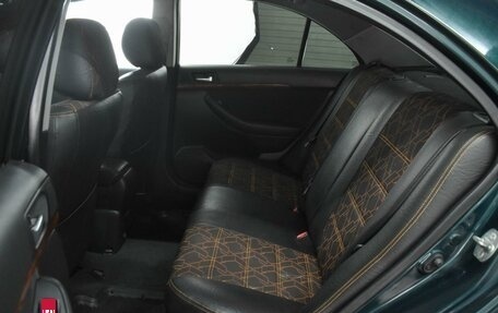Toyota Avensis III рестайлинг, 2003 год, 649 000 рублей, 9 фотография