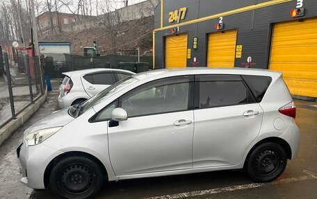 Toyota Ractis II, 2013 год, 790 000 рублей, 3 фотография