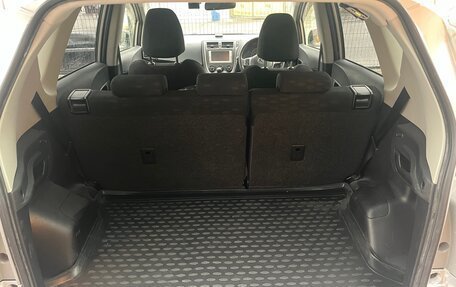 Toyota Ractis II, 2013 год, 790 000 рублей, 6 фотография