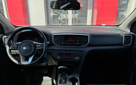 KIA Sportage IV рестайлинг, 2019 год, 2 355 000 рублей, 10 фотография