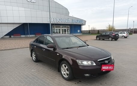 Hyundai Sonata VI, 2006 год, 500 000 рублей, 2 фотография