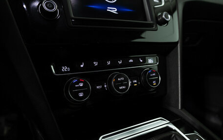 Volkswagen Passat B8 рестайлинг, 2017 год, 1 449 777 рублей, 17 фотография