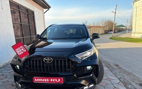 Toyota RAV4, 2021 год, 3 150 000 рублей, 1 фотография