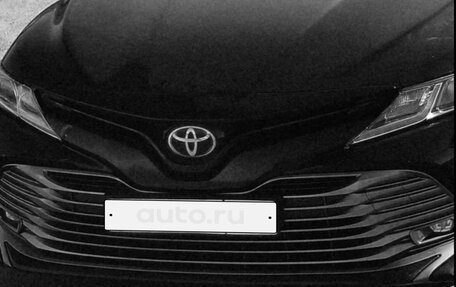 Toyota Camry, 2018 год, 2 620 000 рублей, 2 фотография