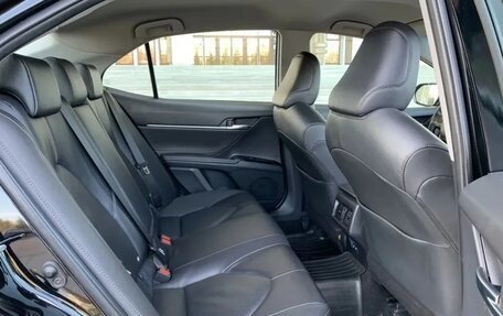 Toyota Camry, 2018 год, 2 620 000 рублей, 6 фотография