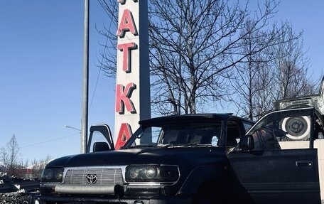 Toyota Land Cruiser 80 рестайлинг, 1996 год, 1 300 000 рублей, 11 фотография