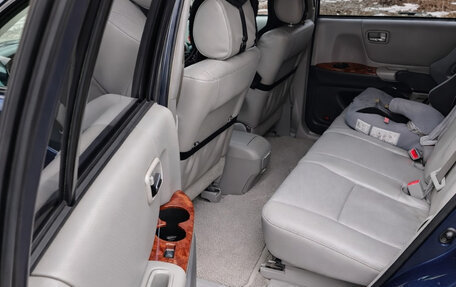 Toyota Highlander III, 2005 год, 1 249 000 рублей, 16 фотография
