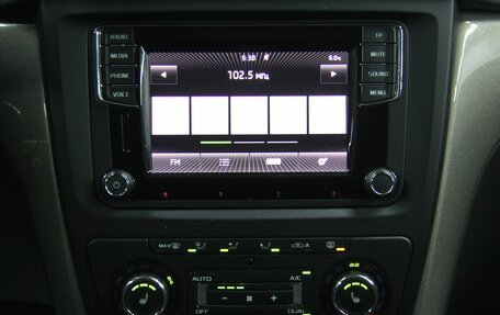 Skoda Yeti I рестайлинг, 2014 год, 1 078 000 рублей, 17 фотография