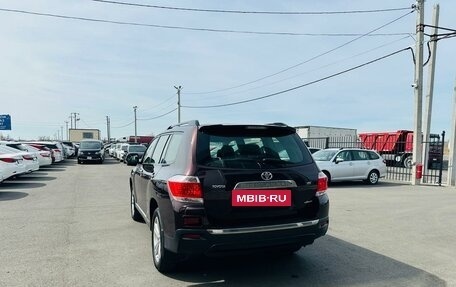 Toyota Highlander III, 2012 год, 2 229 000 рублей, 4 фотография