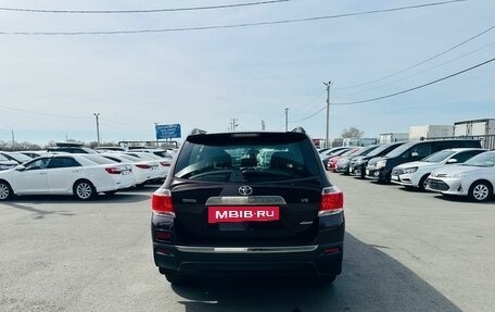 Toyota Highlander III, 2012 год, 2 229 000 рублей, 5 фотография