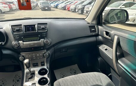 Toyota Highlander III, 2012 год, 2 229 000 рублей, 15 фотография