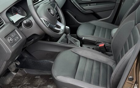 Renault Duster, 2022 год, 2 200 000 рублей, 7 фотография