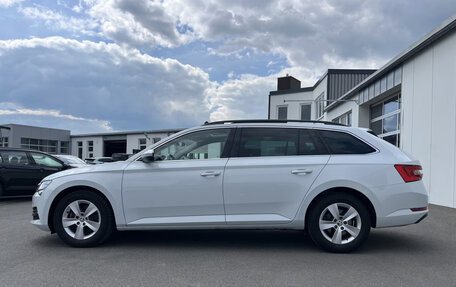 Skoda Superb III рестайлинг, 2022 год, 3 125 654 рублей, 2 фотография