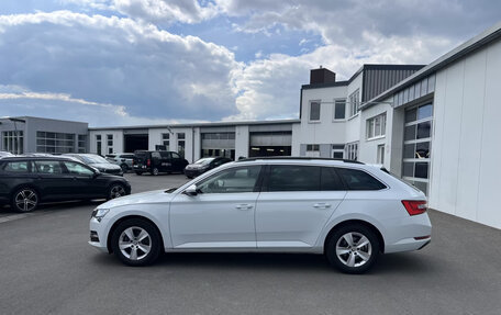 Skoda Superb III рестайлинг, 2022 год, 3 125 654 рублей, 3 фотография
