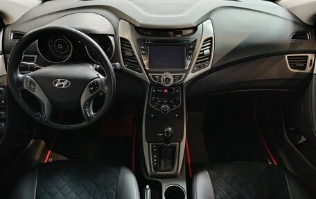 Hyundai Elantra V, 2014 год, 950 000 рублей, 10 фотография