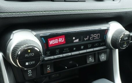 Toyota RAV4, 2025 год, 4 350 000 рублей, 11 фотография