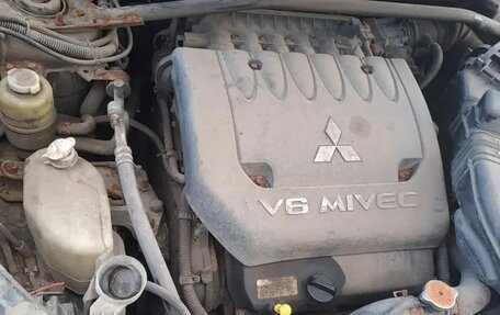 Mitsubishi Outlander III рестайлинг 3, 2007 год, 550 000 рублей, 6 фотография