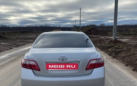 Toyota Camry, 2011 год, 999 000 рублей, 3 фотография