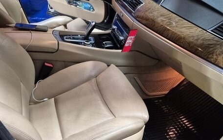 BMW 5 серия, 2010 год, 1 200 000 рублей, 8 фотография