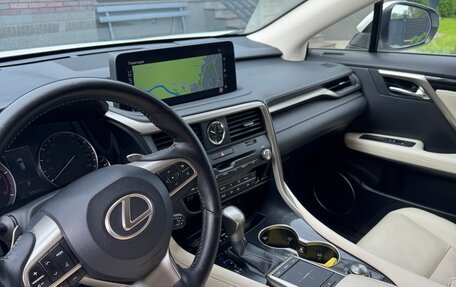 Lexus RX IV рестайлинг, 2021 год, 5 400 000 рублей, 8 фотография