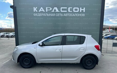 Renault Sandero II рестайлинг, 2019 год, 979 000 рублей, 3 фотография