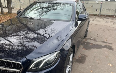 Mercedes-Benz E-Класс, 2019 год, 3 600 000 рублей, 6 фотография