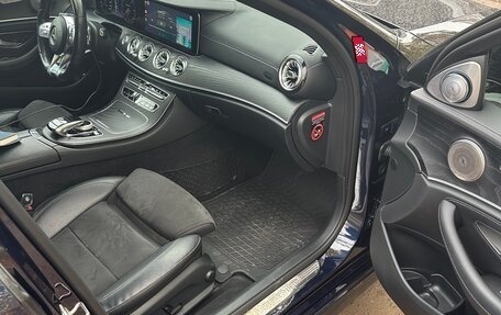 Mercedes-Benz E-Класс, 2019 год, 3 600 000 рублей, 13 фотография