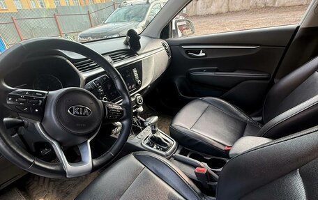 KIA Rio IV, 2021 год, 1 650 000 рублей, 3 фотография