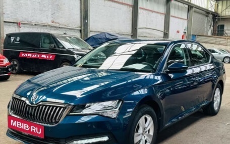Skoda Superb III рестайлинг, 2022 год, 3 164 057 рублей, 6 фотография