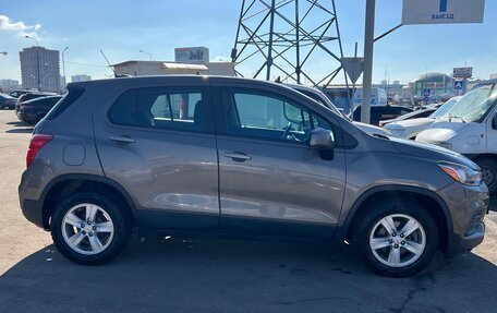 Chevrolet Trax, 2020 год, 1 400 000 рублей, 4 фотография