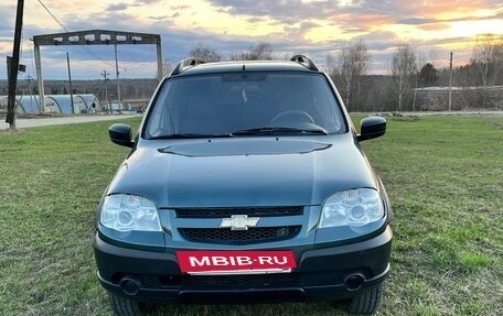 Chevrolet Niva I рестайлинг, 2012 год, 450 000 рублей, 2 фотография