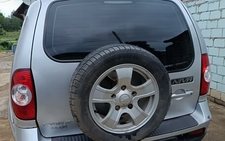 Chevrolet Niva I рестайлинг, 2011 год, 520 000 рублей, 6 фотография