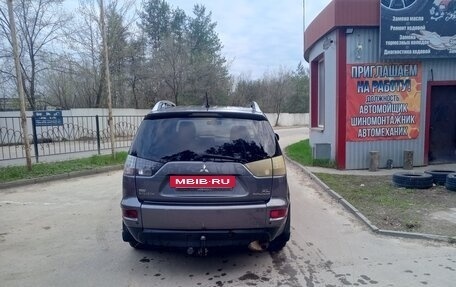 Mitsubishi Outlander III рестайлинг 3, 2010 год, 735 000 рублей, 5 фотография