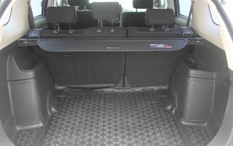 Mitsubishi Outlander III рестайлинг 3, 2013 год, 1 070 000 рублей, 12 фотография