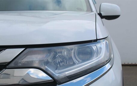 Mitsubishi Outlander III рестайлинг 3, 2017 год, 1 810 000 рублей, 9 фотография