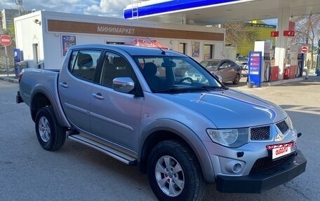 Mitsubishi L200 IV рестайлинг, 2011 год, 980 000 рублей, 3 фотография