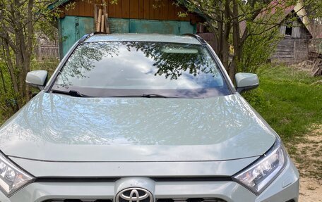 Toyota RAV4, 2019 год, 3 250 000 рублей, 3 фотография