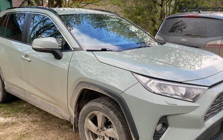 Toyota RAV4, 2019 год, 3 250 000 рублей, 2 фотография