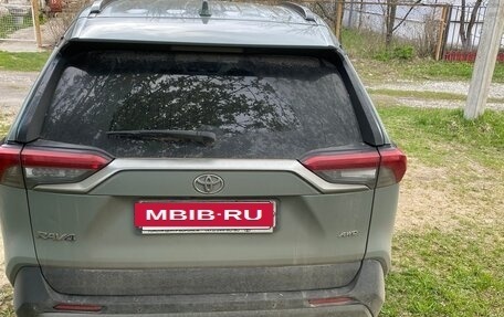 Toyota RAV4, 2019 год, 3 250 000 рублей, 4 фотография